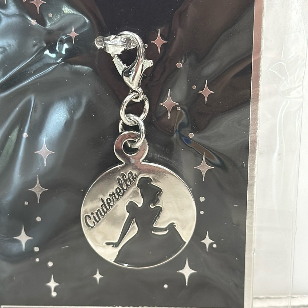CINDERELLA Silver Pendant 20th Anniversary Charm BNIP DMC Disney Movie Club